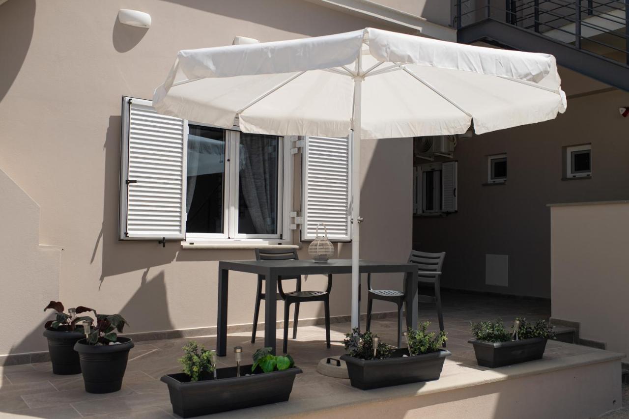 Loggos Apartments Longos  Zewnętrze zdjęcie